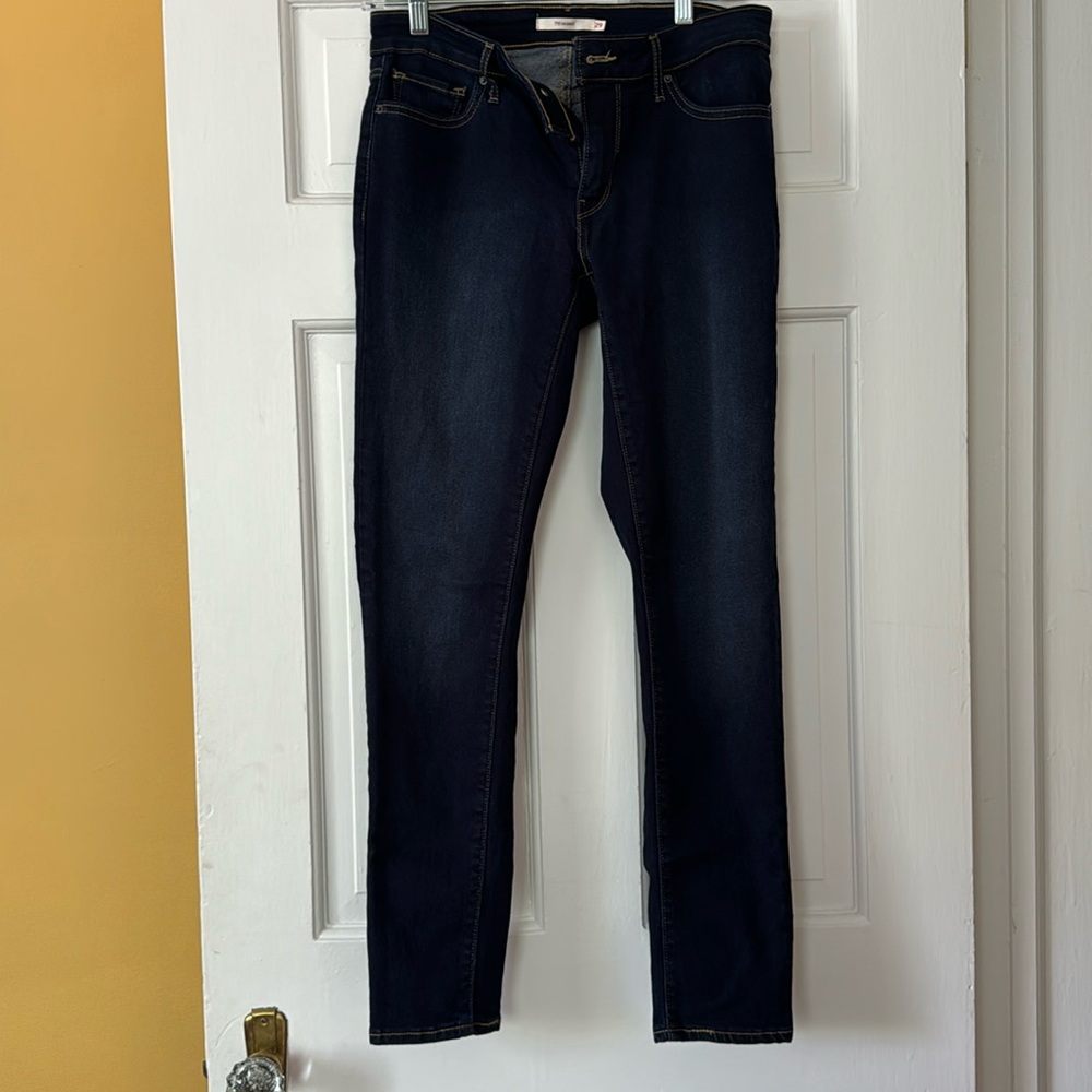 Levi's Women's Skinny Jeans in Dark Indigo